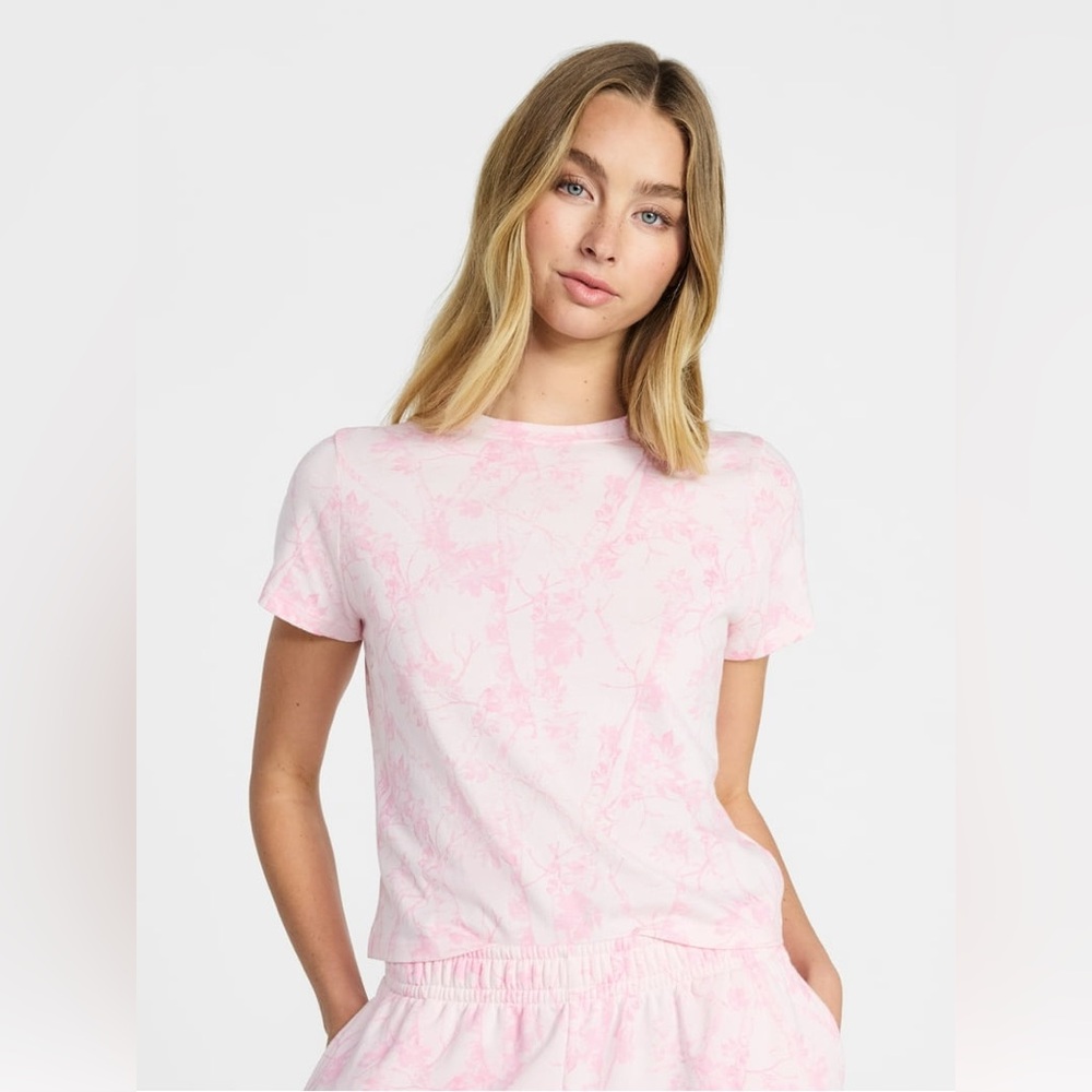No Boundaries Short Sleeves T-Shirt NWTS